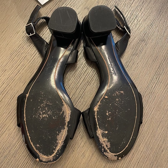 Salvatore Ferragamo leather black block sandals - Picture 6 of 7